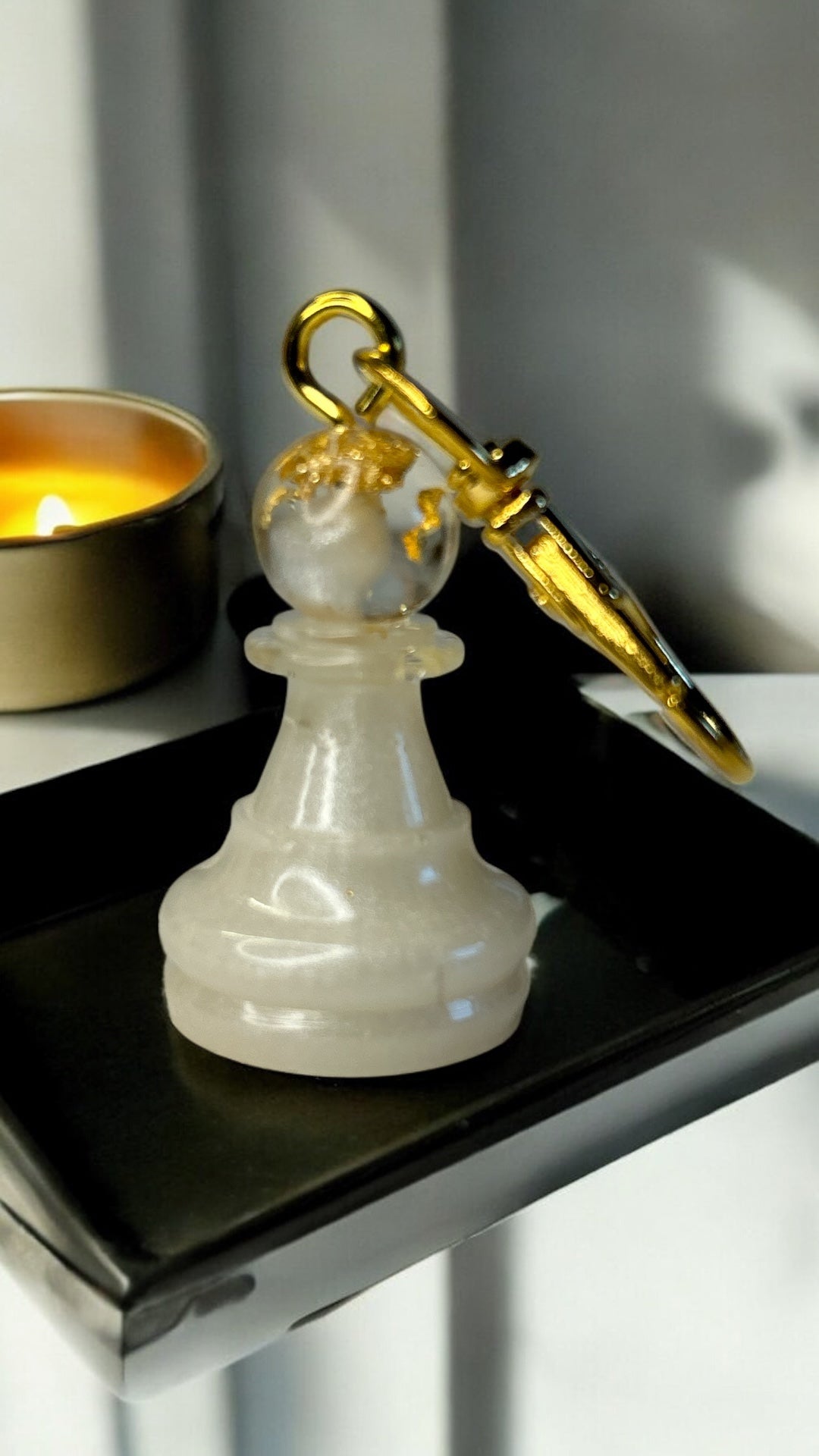 Porte-clés d'échecs avec des feuilles d'Or 18 Carats en résine époxy