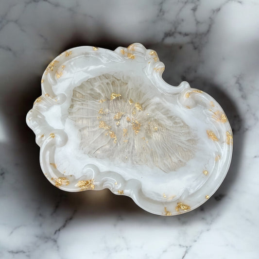 Plateau Ovale vintage avec des feuilles d'Or 18 Carats en résine époxy
