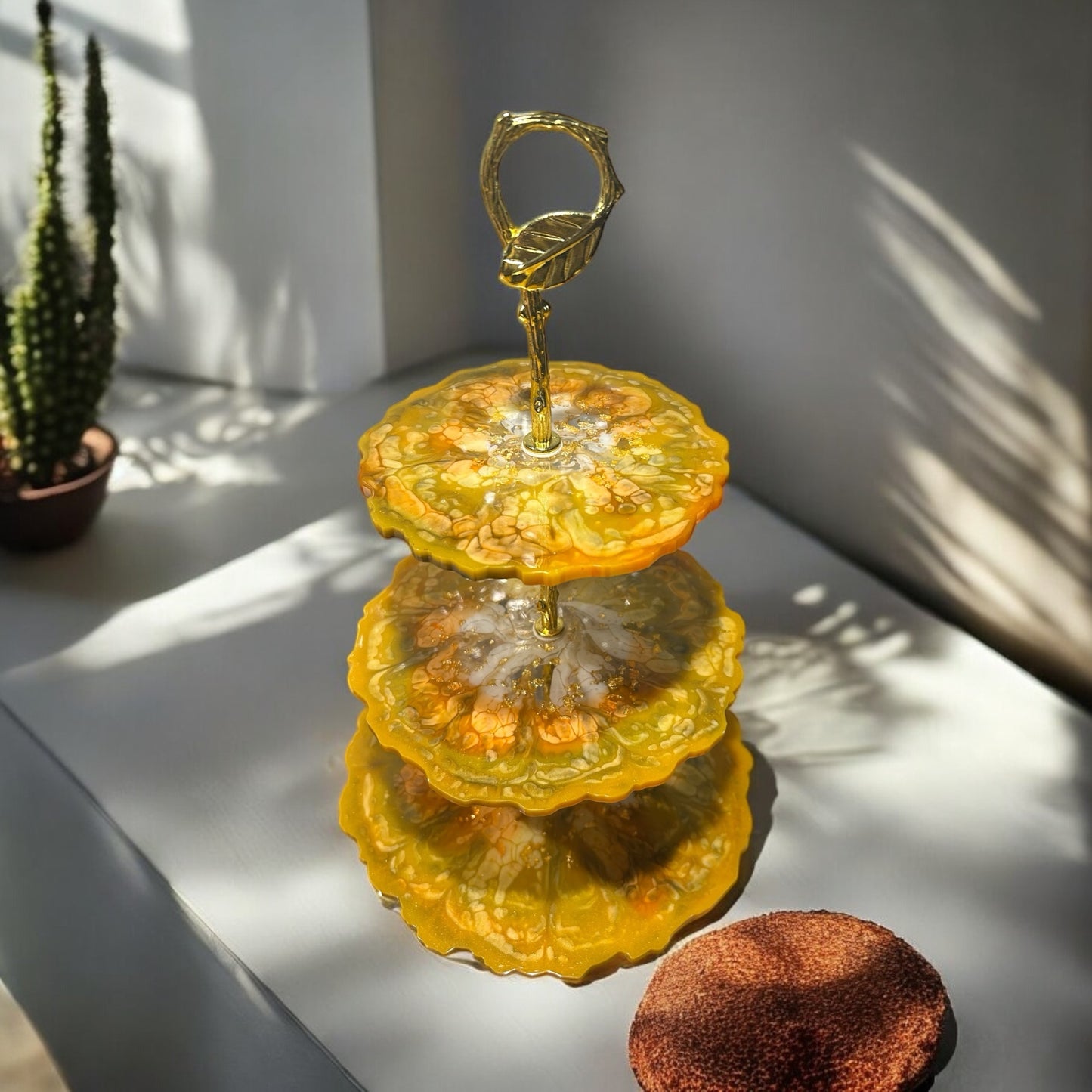 Présentoir à gâteaux en résine époxy