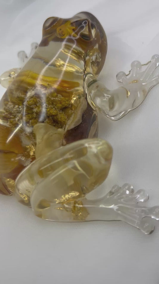 Figurine Grenouille en résine époxy